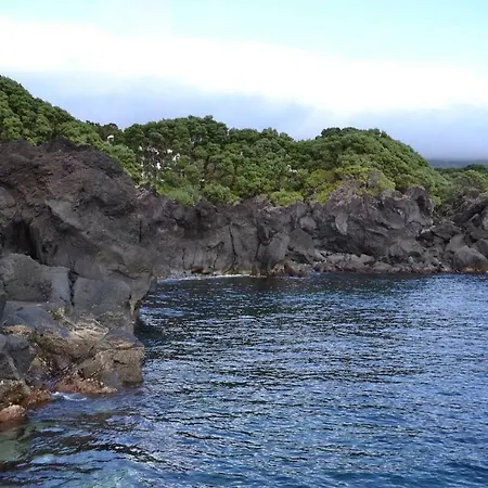 Tomas - Oceanview Sao Joao (Pico Island)